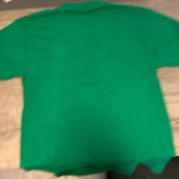 Green tux tshirt - Picture 3 of 3